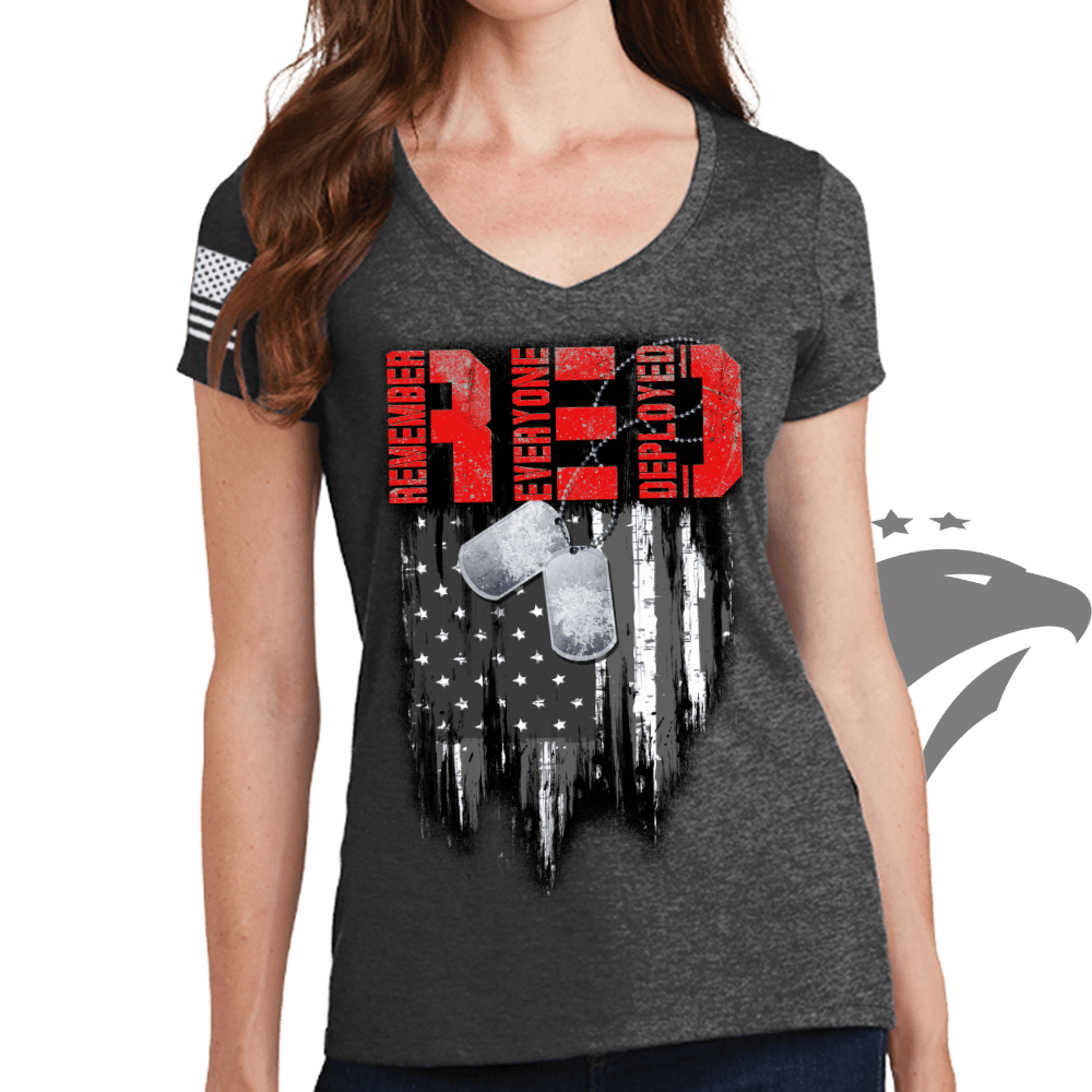R.E.D Flag & Dog-tags Ladies V-Neck T-shirt